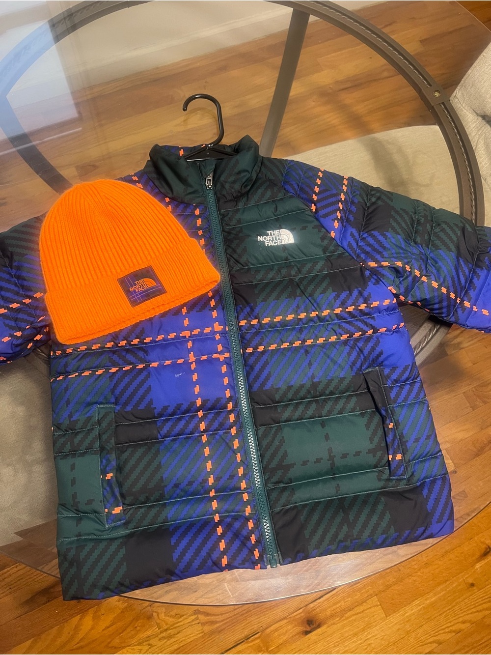 The Northface Puffer & new Hat size 10 Boys Kids